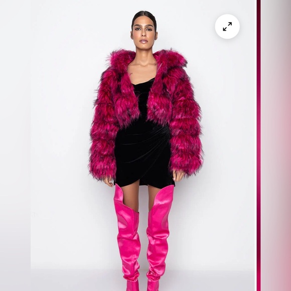 AZALEA WANG GRACELLE FAUX FUR CROPPED JACKET NWT - Picture 4 of 8